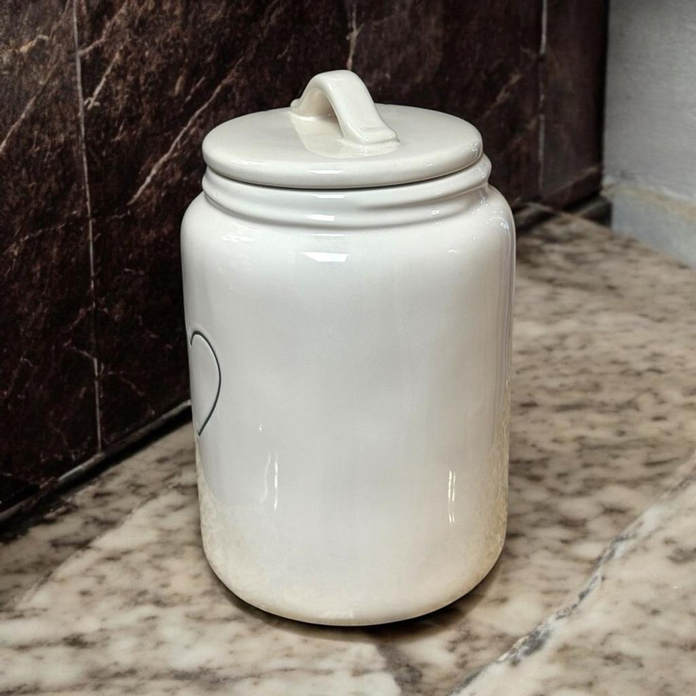 Rae Dunn Storage Heart Canister Mint Condition Canister Love Cookie Jar Storage - Picture 8 of 10
